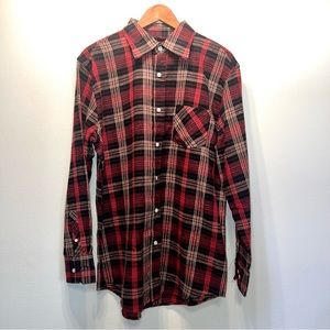 Activa Sports Inc Size Large Red and Black Woven Plaid. Button Up Shirt
